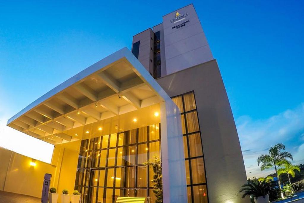Nobile Suites Gran Lumni 리오브란코 외부 사진